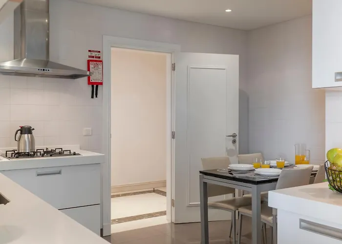 Formosa Ii By An Island * Фуншал